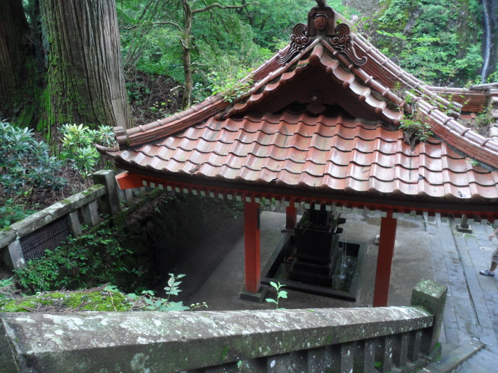 No shrine is complete without a purification well/spring
